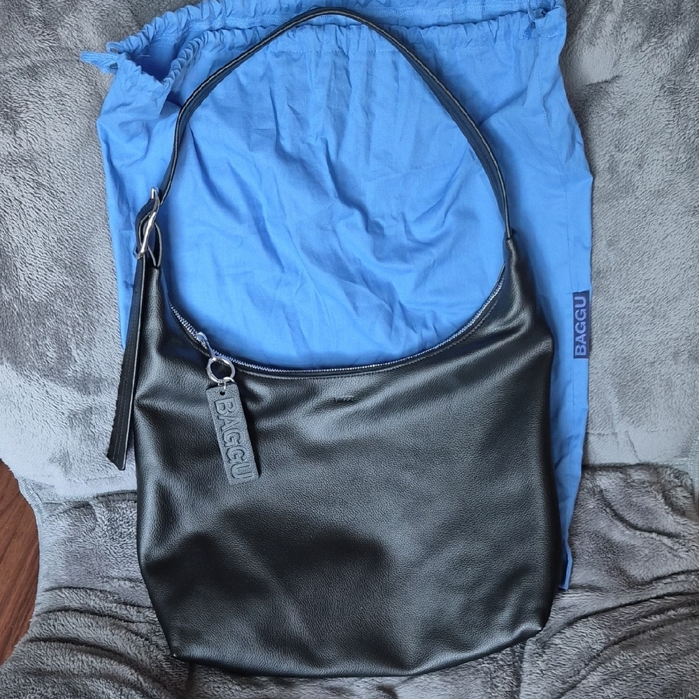 Baggu Recycled Leather Shoulder Bag - Picture 7 of 9
